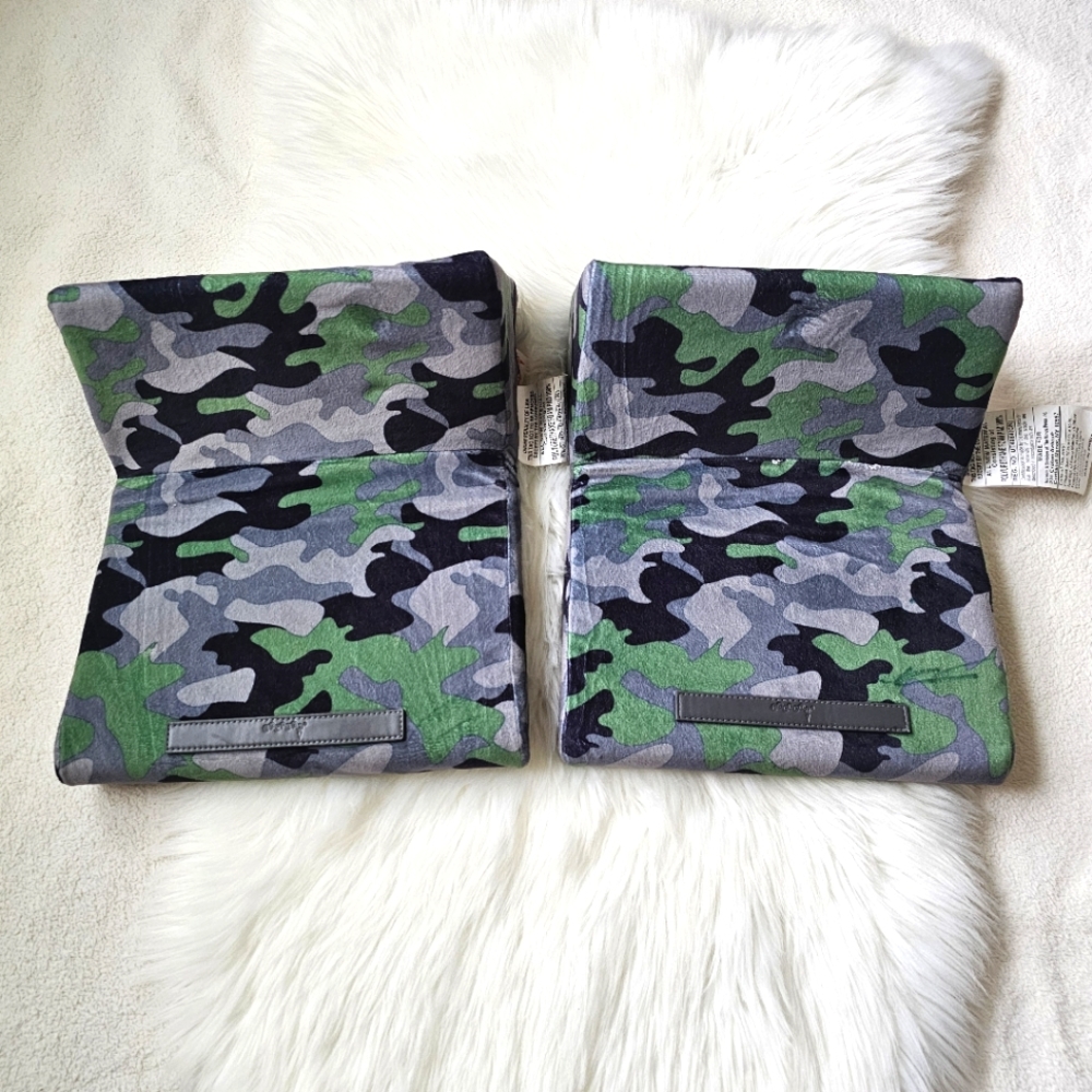 2 iScream Plush Folding Tablet & Laptop Stand with Keyboard Shelf Pillows